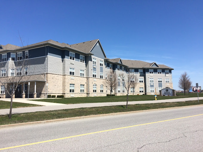 Seasons Retirement Community in Royal Oak Village